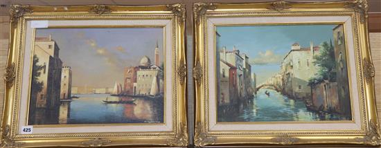 Shirley Anne Webb, pair of oils on canvas, Venetian scenes, signed, 29 x 39cm